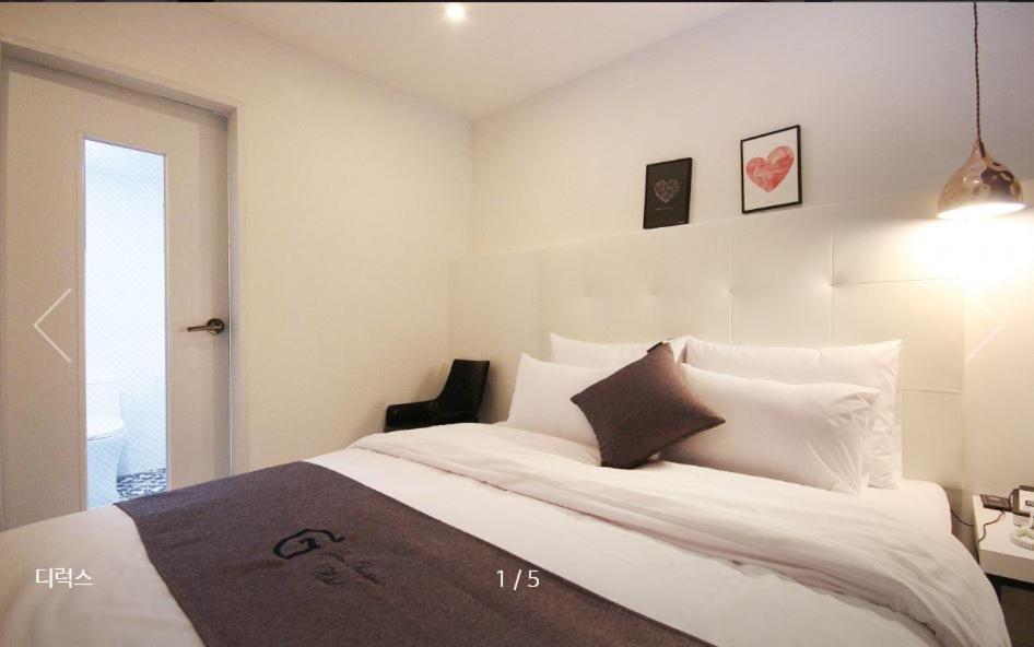 Gray Motel Pohang Buitenkant foto