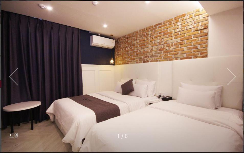 Gray Motel Pohang Buitenkant foto