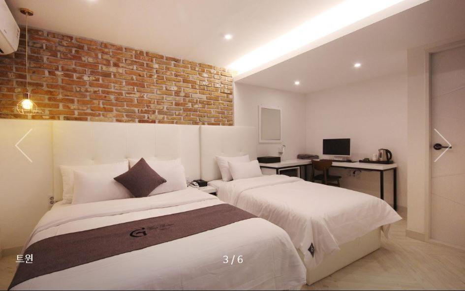 Gray Motel Pohang Buitenkant foto